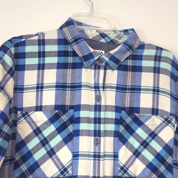 VANS Blue Cream Plaid Flannel Hi-Low Hem Button Down Shirt - Picture 3 of 11